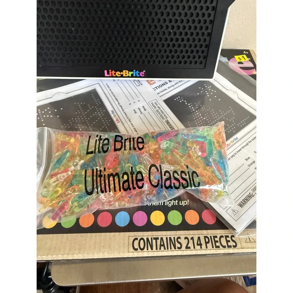 Lite-Brite Ultimate Classic 02216 Set‎ Box Extra Pegs Art Guides